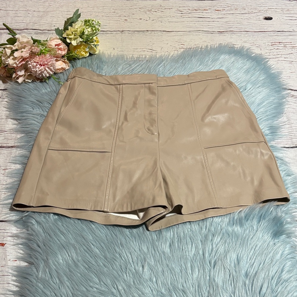 Halogen High Waist Suede Blend Cream Shorts sz M